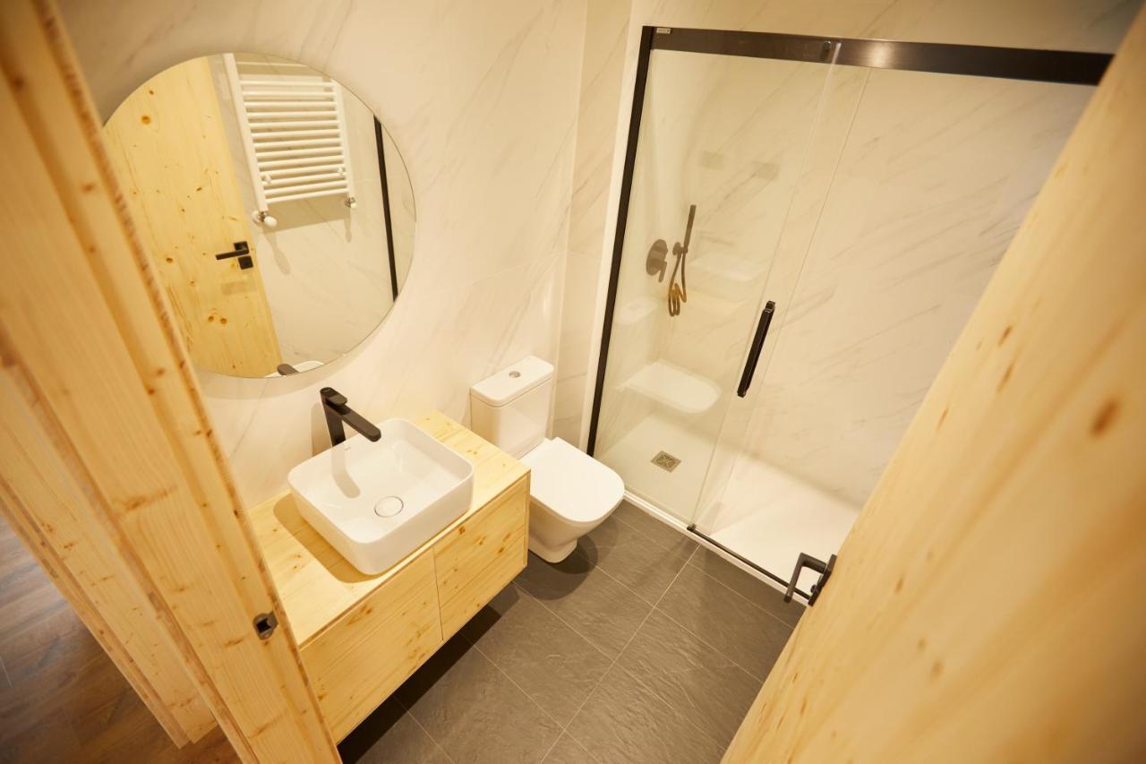 Apartamentos Arumes Do Mar E Montana - مْبيفيرو المظهر الخارجي الصورة