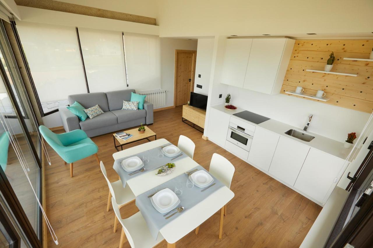 Apartamentos Arumes Do Mar E Montana - مْبيفيرو المظهر الخارجي الصورة