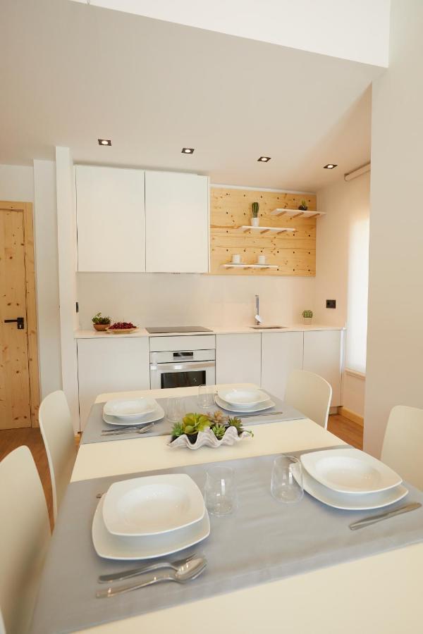 Apartamentos Arumes Do Mar E Montana - مْبيفيرو المظهر الخارجي الصورة